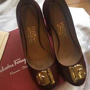 Salvadore Ferrigammo shoe